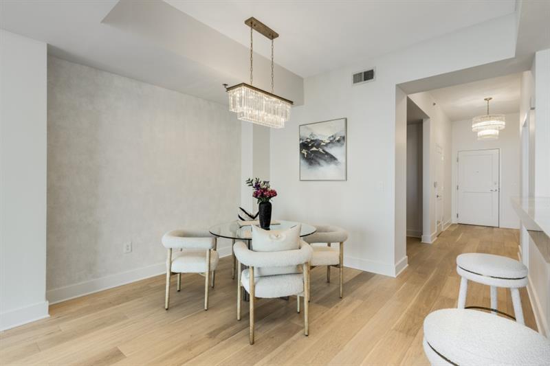 2795 Peachtree Road Unit 1305