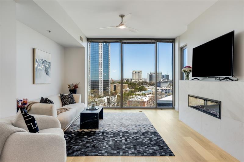 2795 Peachtree Road Unit 1305
