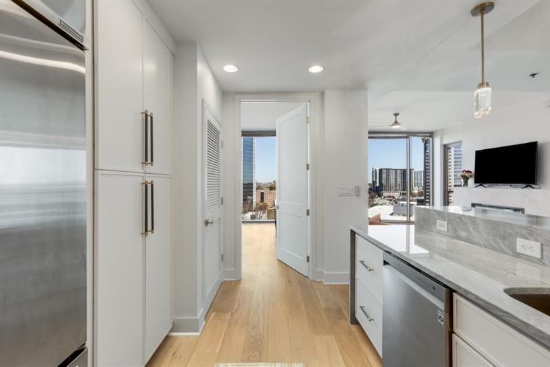 2795 Peachtree Road Unit 1305