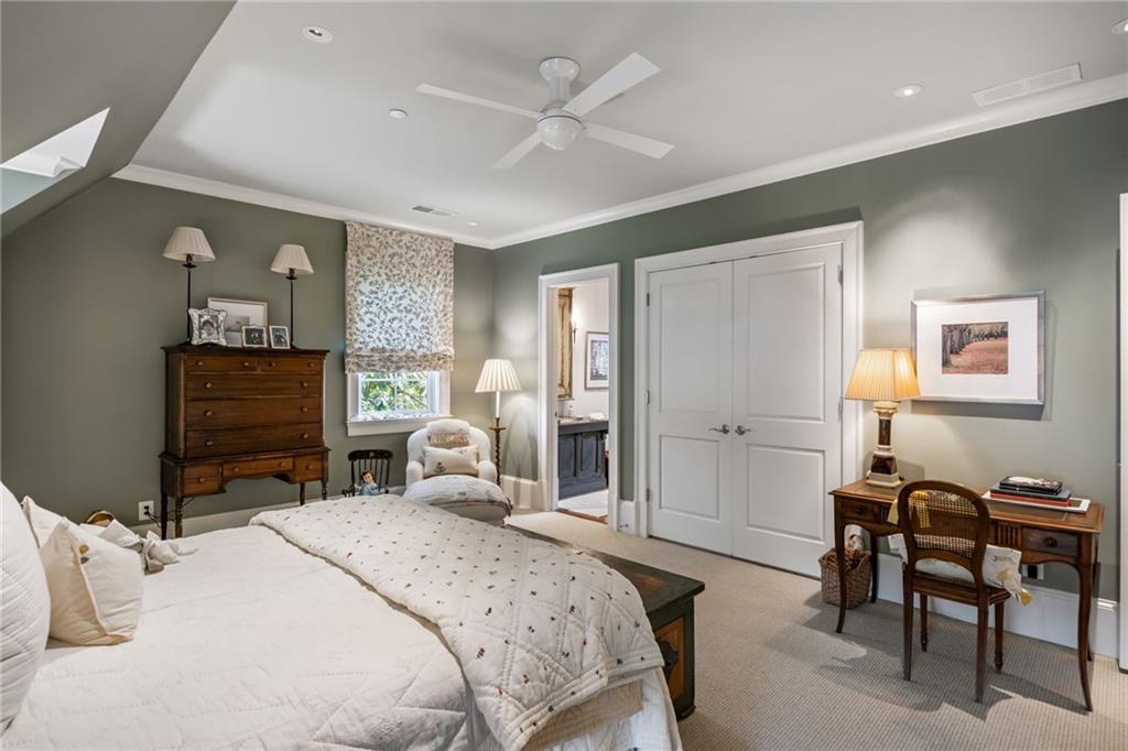 92 Old Ivy Road NE Unit 6