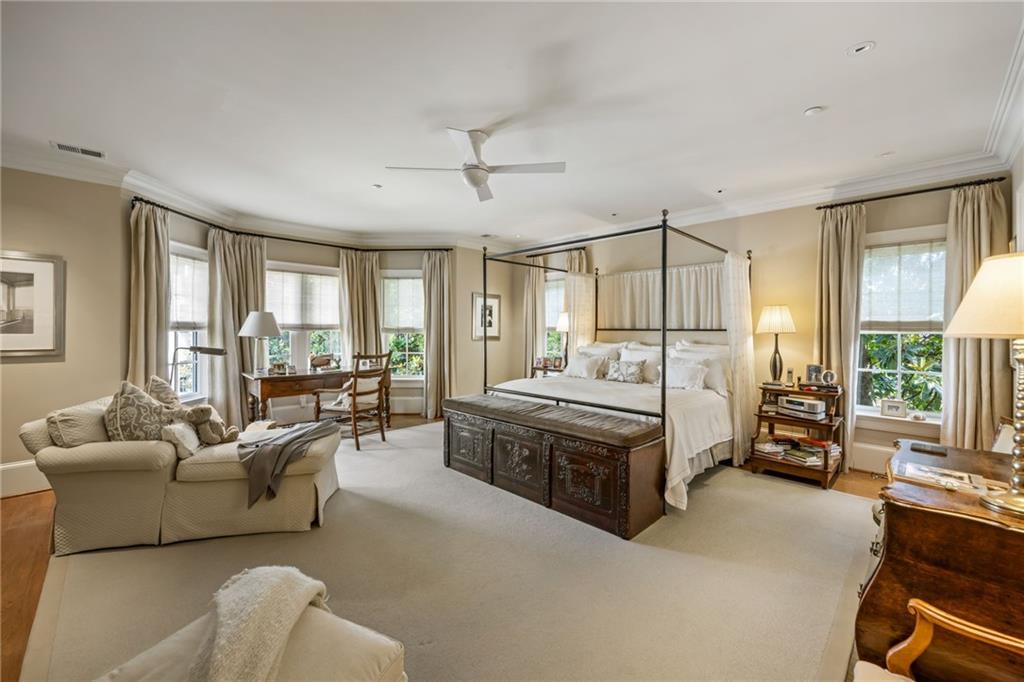 92 Old Ivy Road NE Unit 6