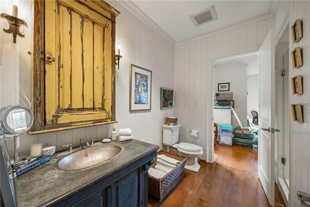 92 Old Ivy Road NE Unit 6