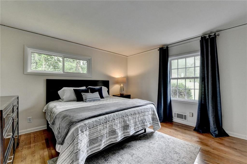 595 Glenforest Road