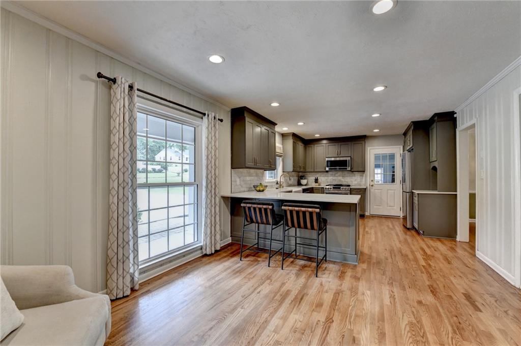 595 Glenforest Road