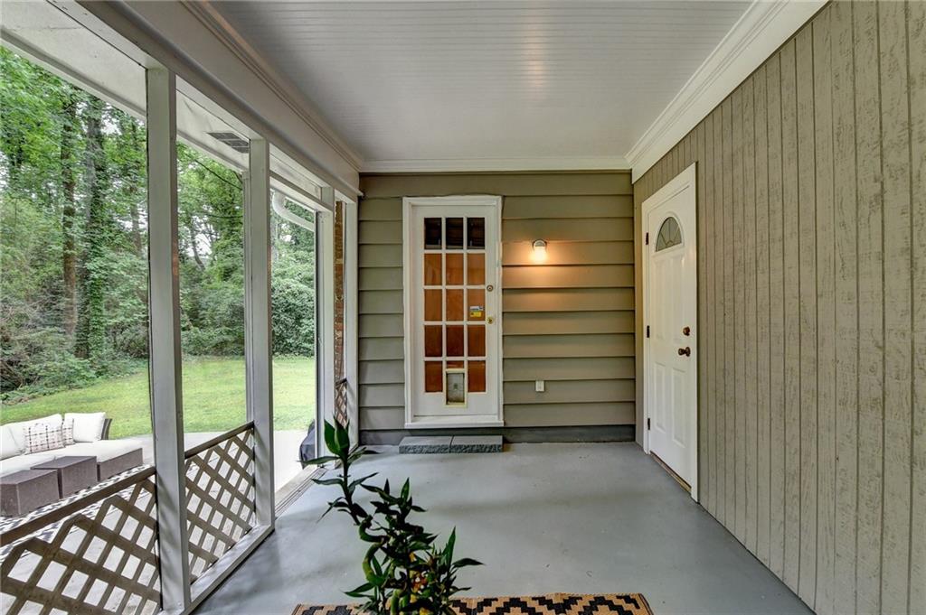595 Glenforest Road