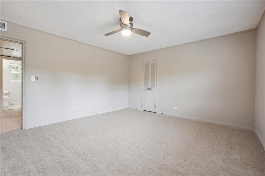 290 Lakemoore Drive NE Unit C