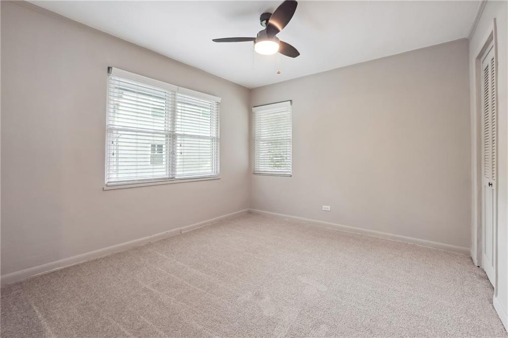 290 Lakemoore Drive NE Unit C