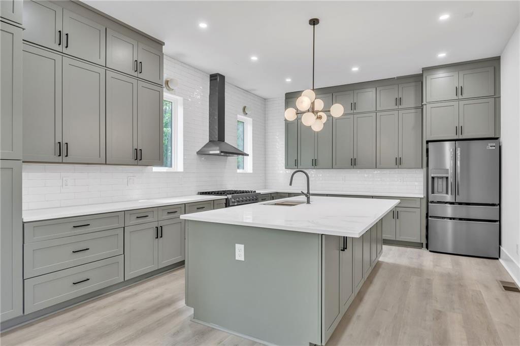 132 Flora Avenue NE Unit A