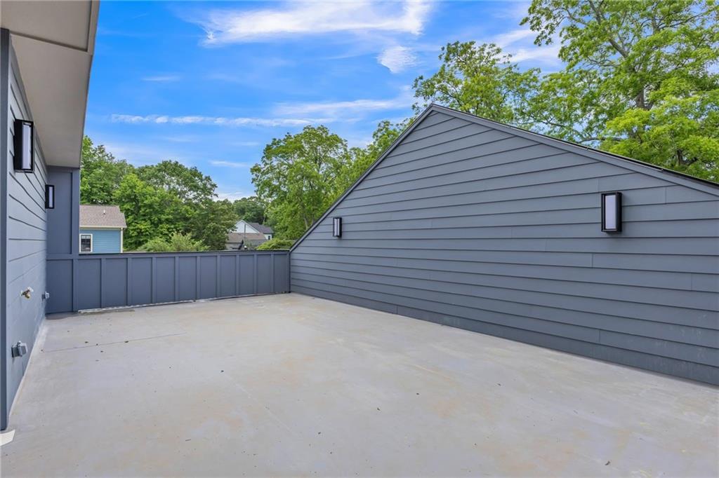 132 Flora Avenue NE Unit A