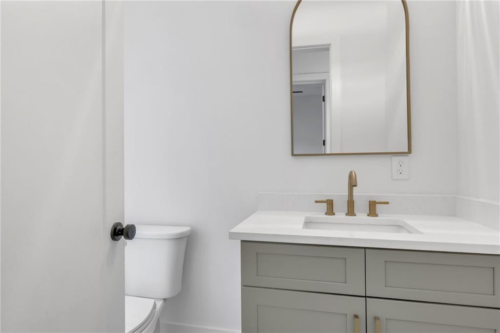 132 Flora Avenue NE Unit A