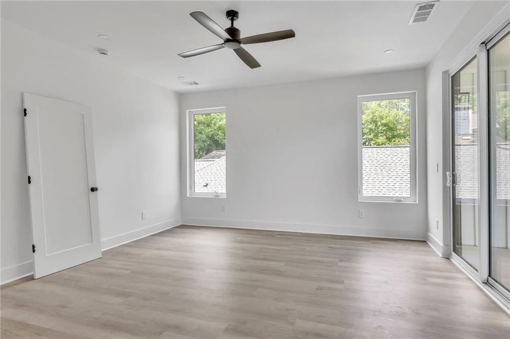 132 Flora Avenue NE Unit A