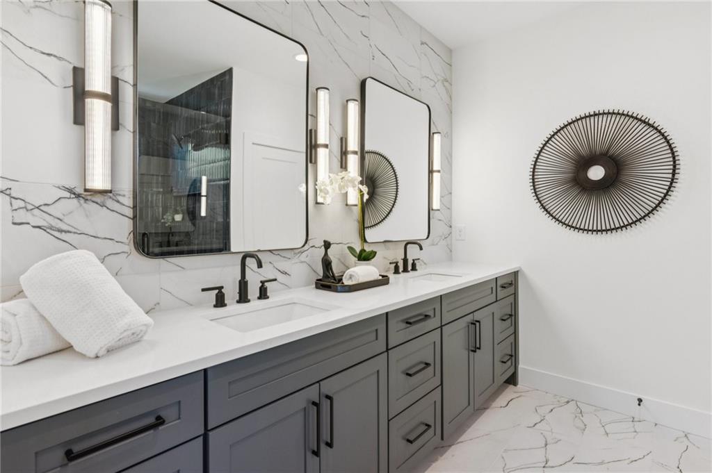 81 Walthall Street SE