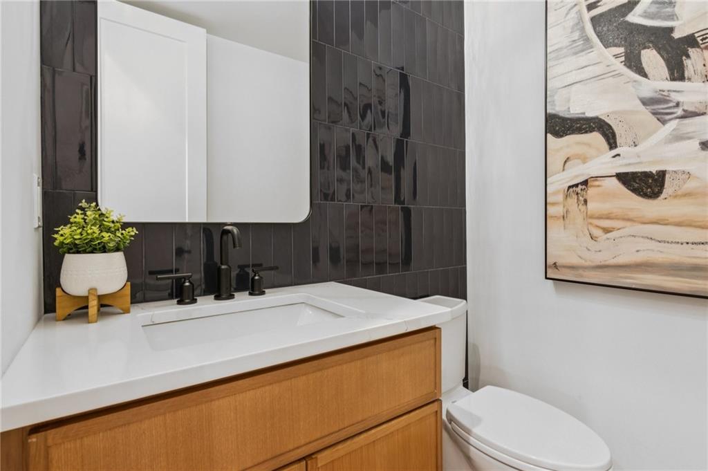 81 Walthall Street SE