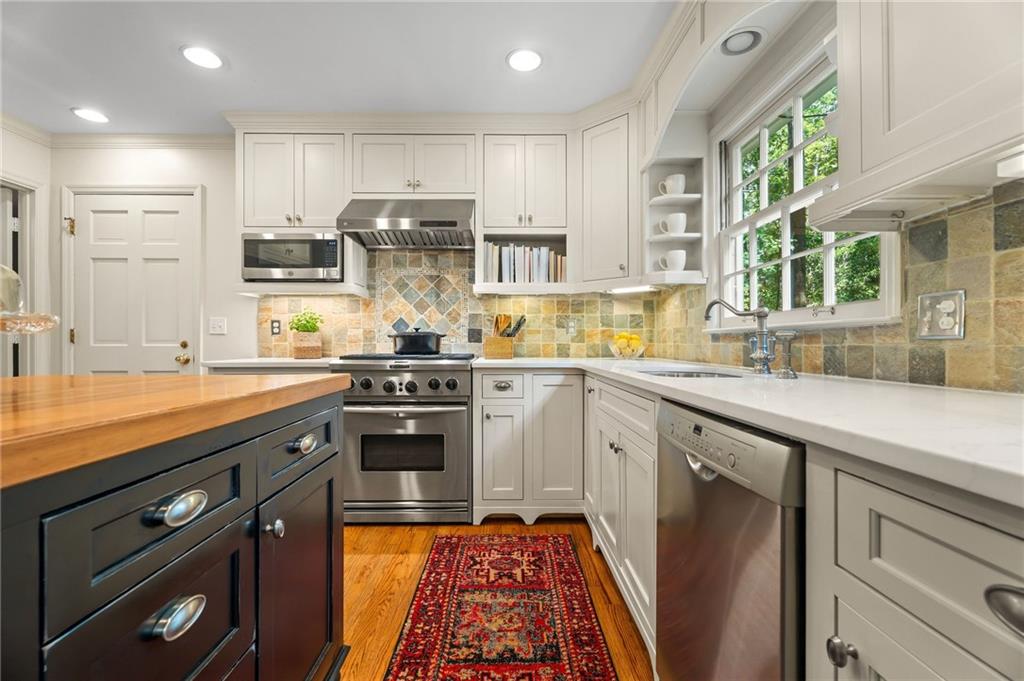 3609 Meadow Chase Drive