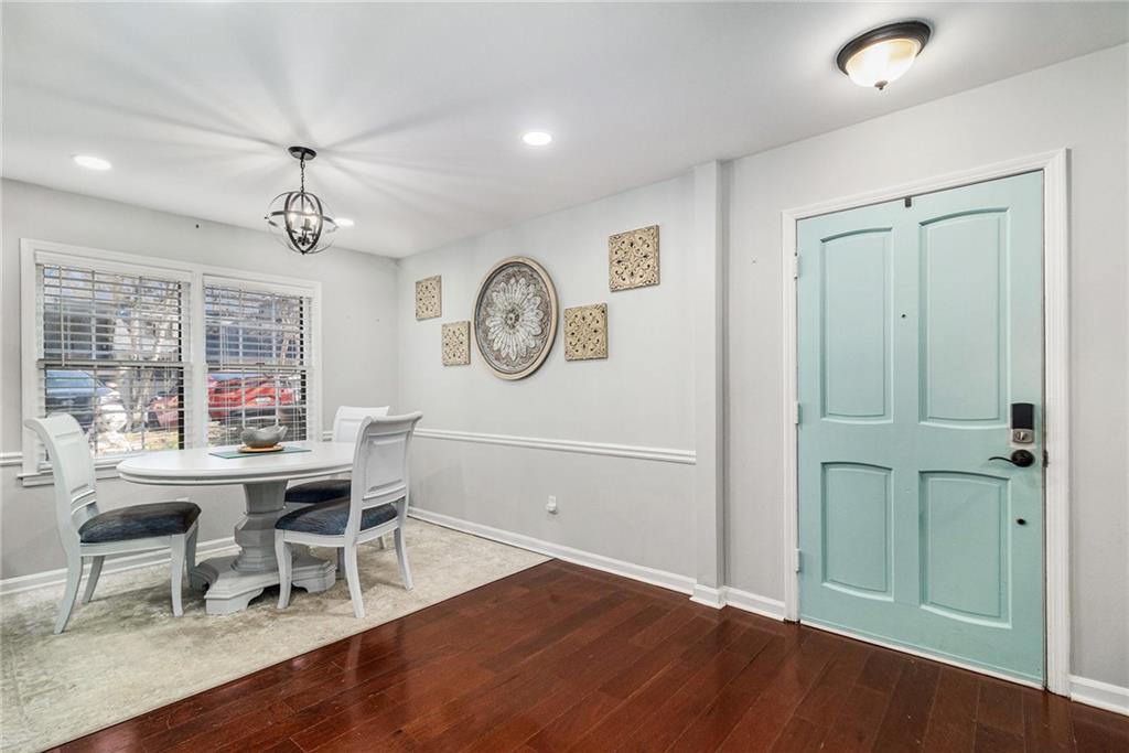 64 Montre Square NW