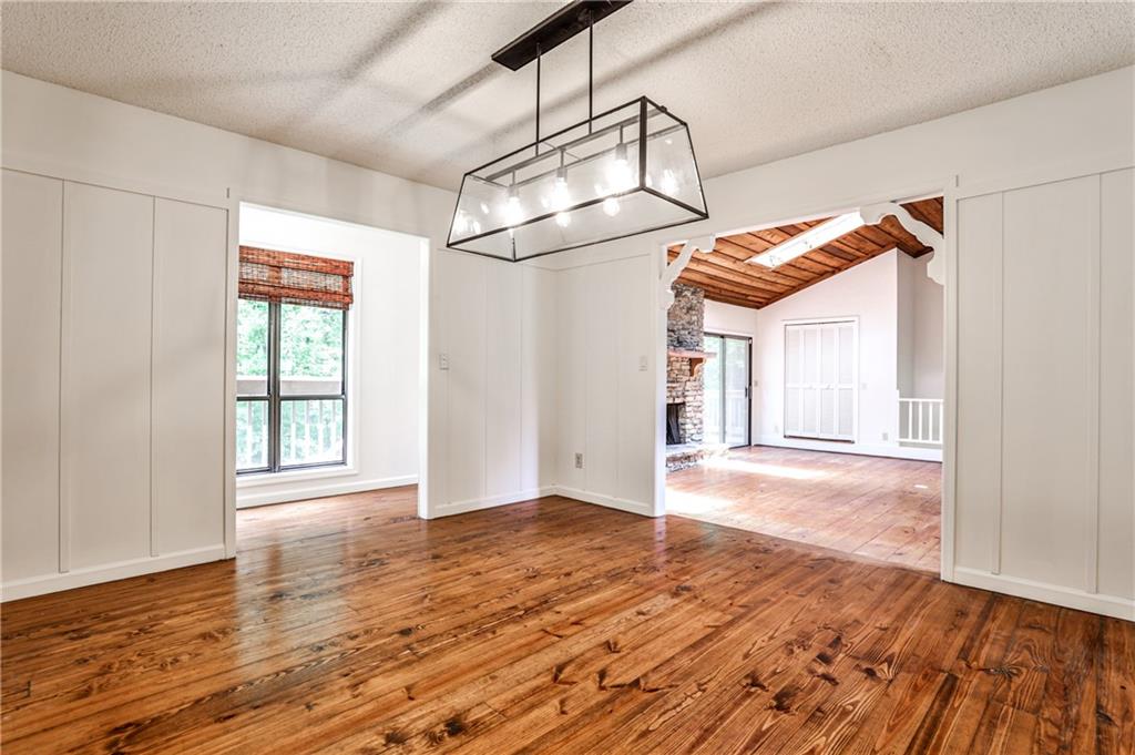 2528 Chimney Springs Drive