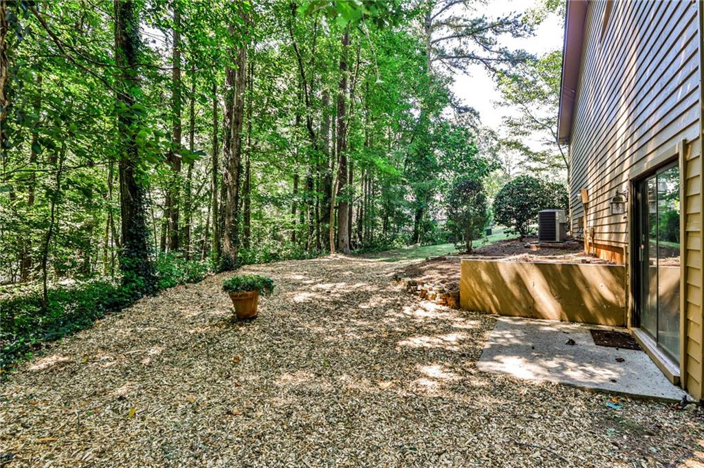 2528 Chimney Springs Drive