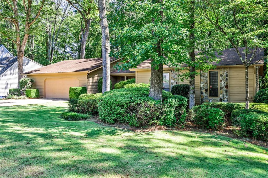 2528 Chimney Springs Drive