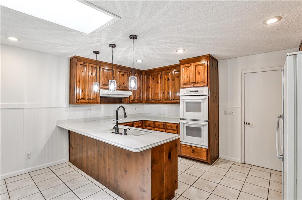 2528 Chimney Springs Drive