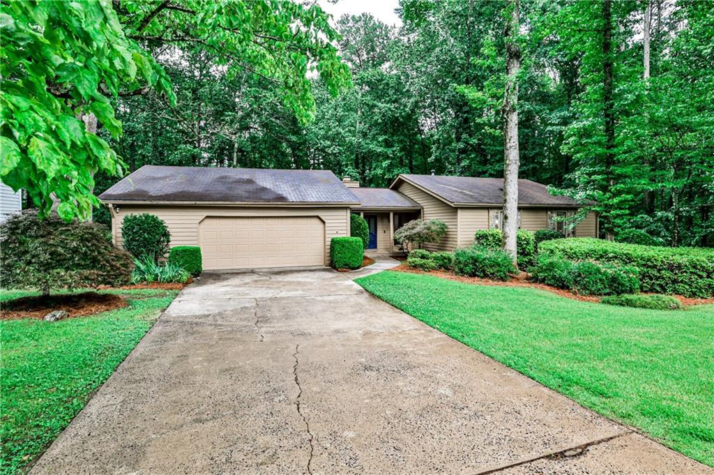2528 Chimney Springs Drive