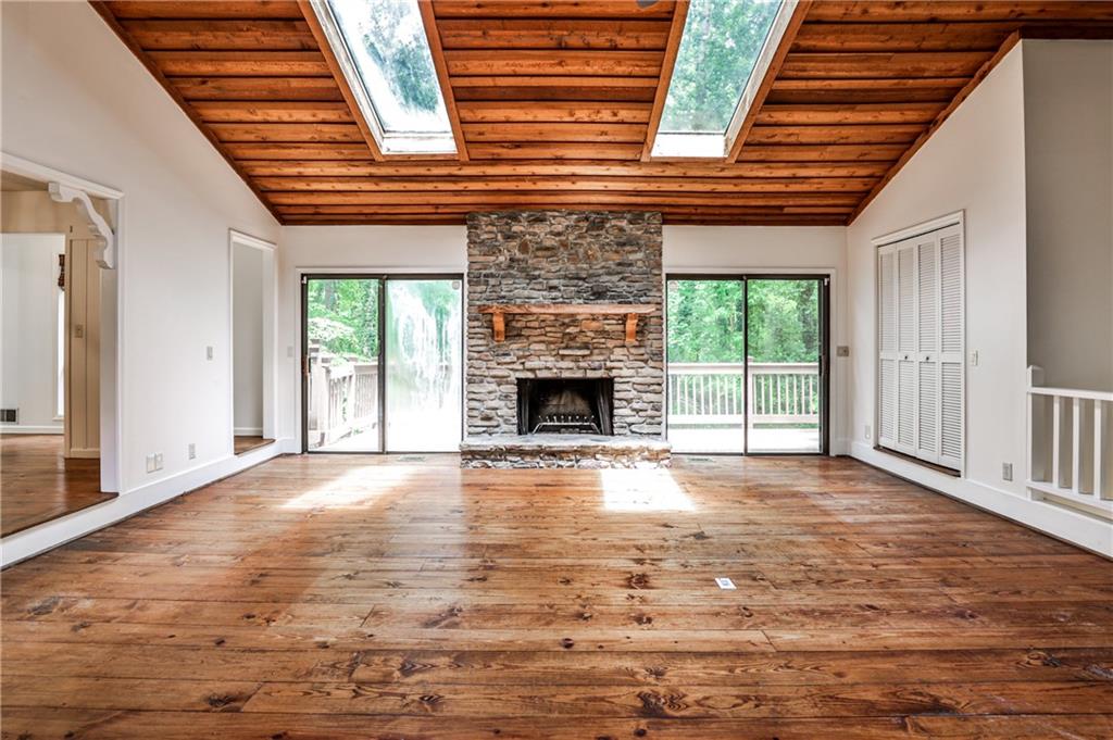 2528 Chimney Springs Drive