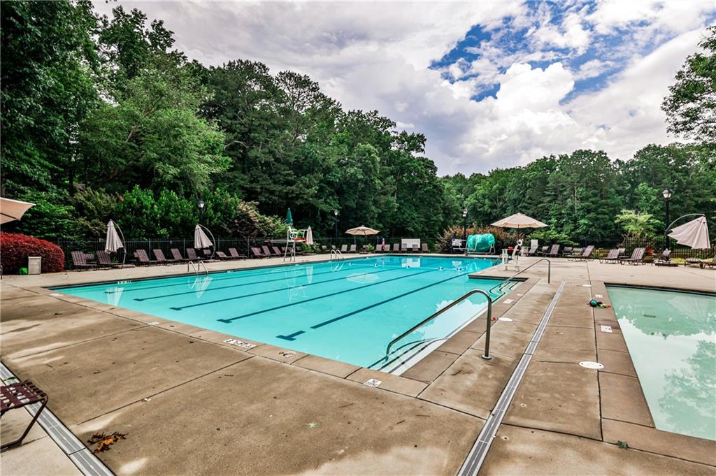 2528 Chimney Springs Drive