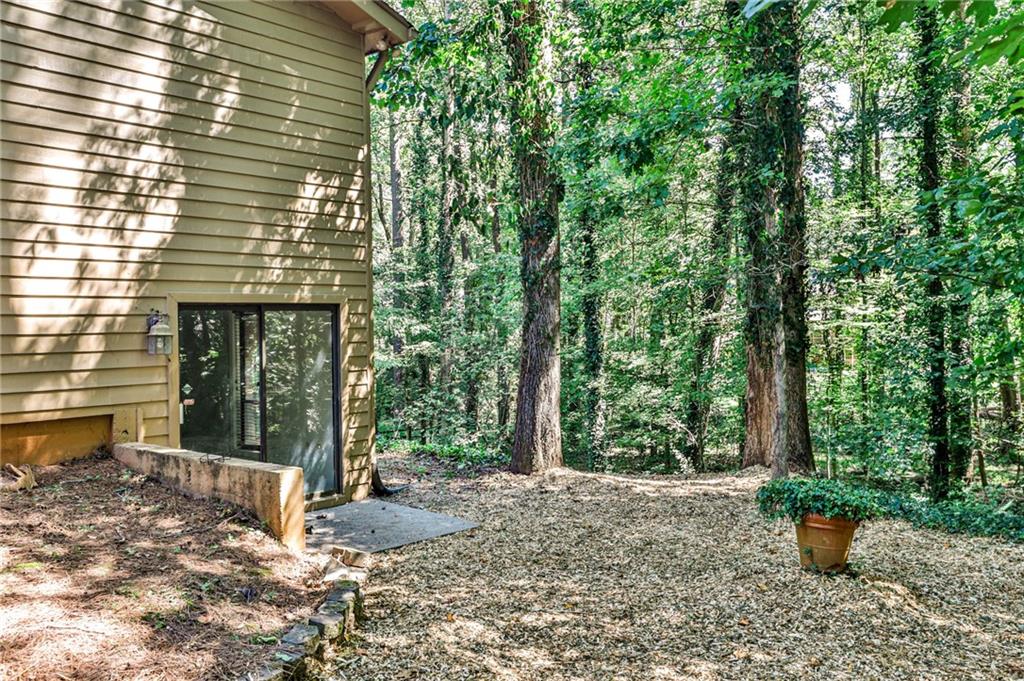 2528 Chimney Springs Drive