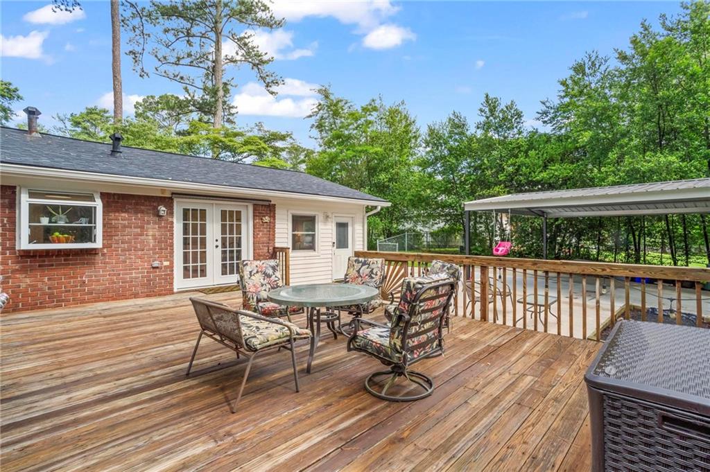 2703 Carolyn Drive SE
