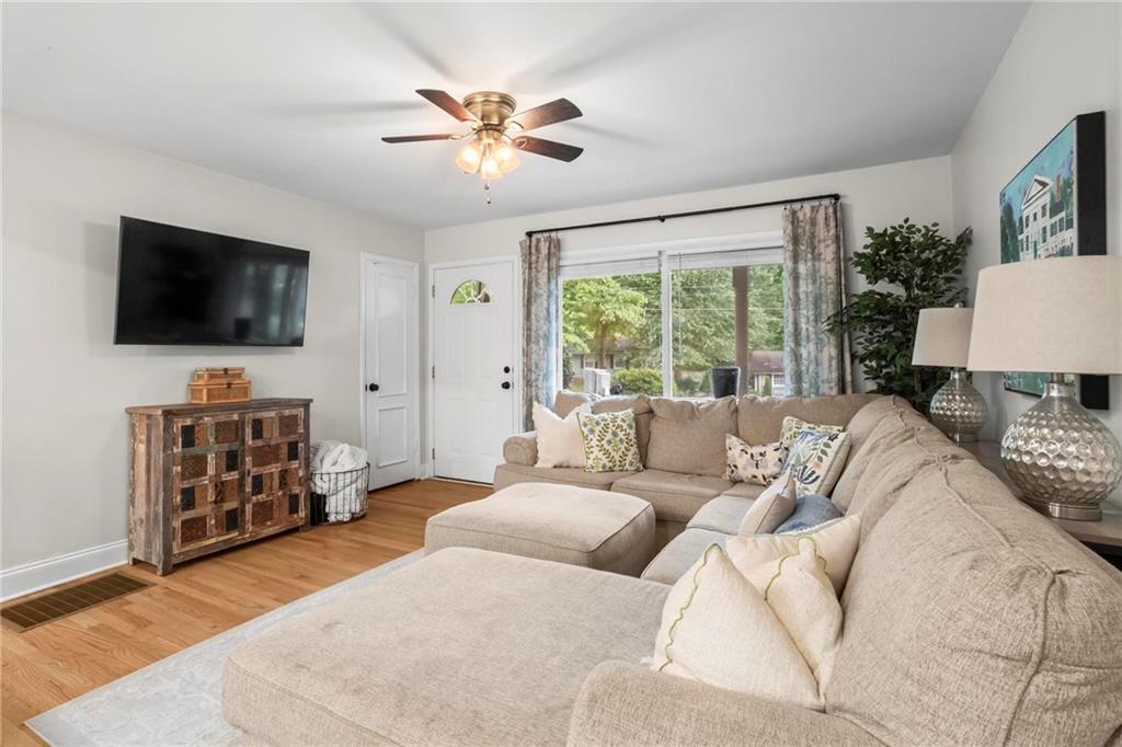 2703 Carolyn Drive SE