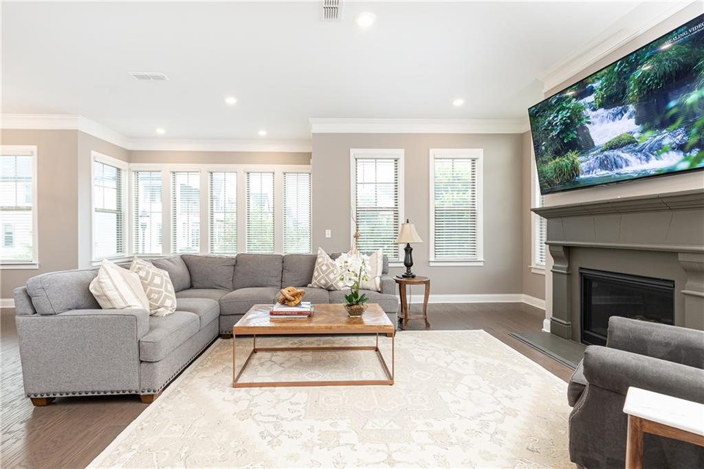 3900 Danube Lane