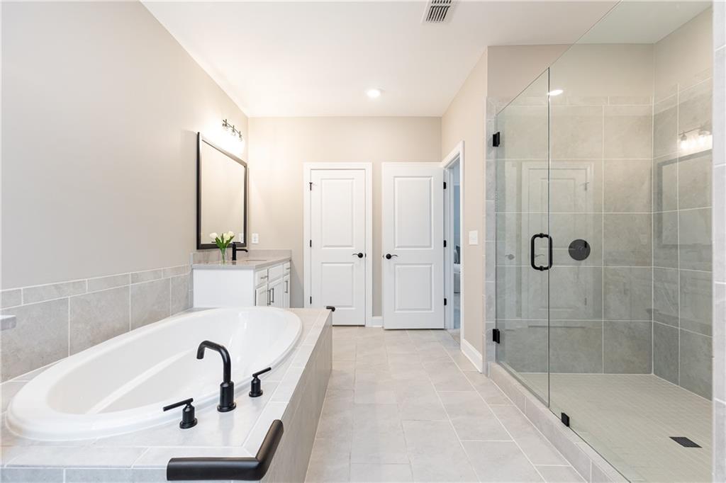 3900 Danube Lane