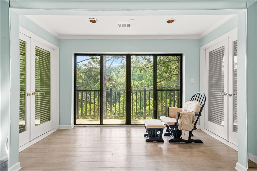 27404 Plantation Drive NE