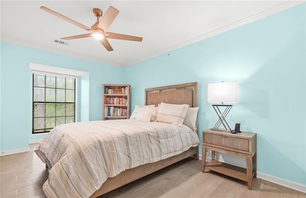 27404 Plantation Drive NE