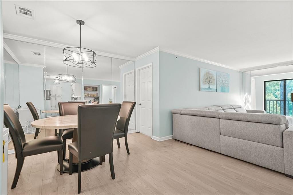 27404 Plantation Drive NE