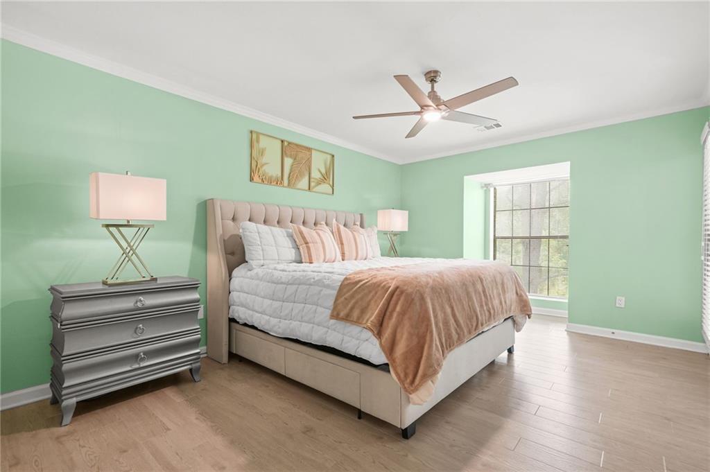 27404 Plantation Drive NE