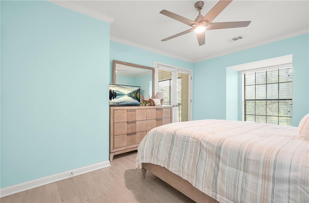 27404 Plantation Drive NE