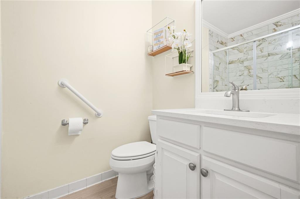 27404 Plantation Drive NE