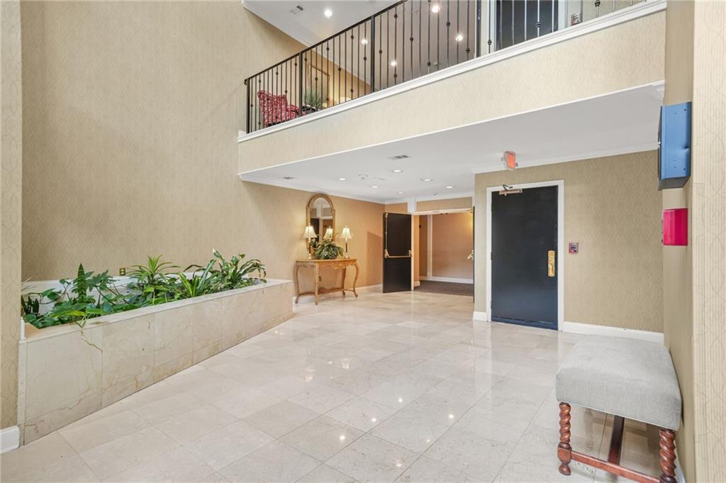 27404 Plantation Drive NE