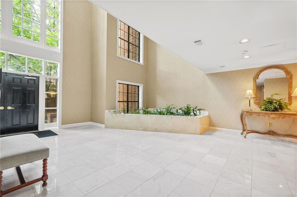 27404 Plantation Drive NE