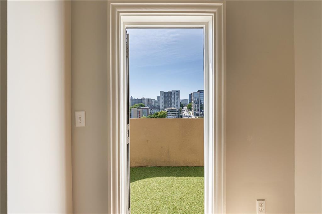 2161 Peachtree Road NE Unit 907