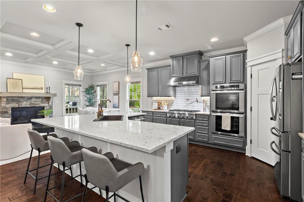 1565 Parkside Drive