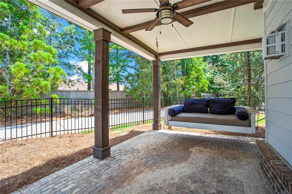 1565 Parkside Drive