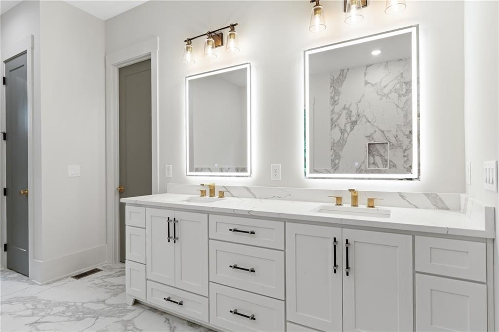 3846 Town Farms Drive