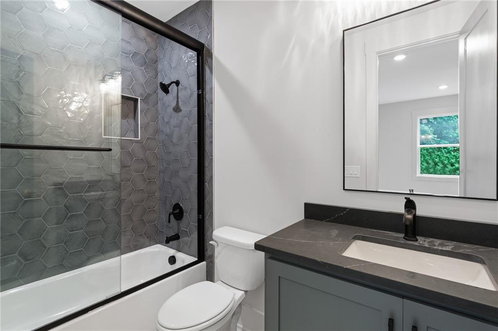 3846 Town Farms Drive