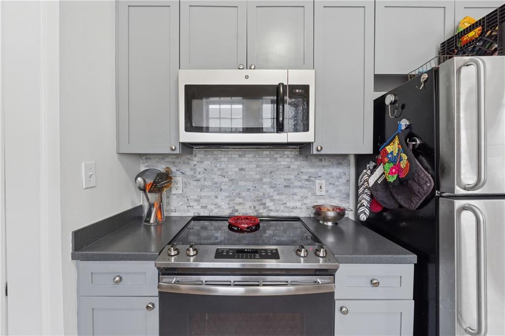 1026 Saint Charles Avenue NE Unit 8