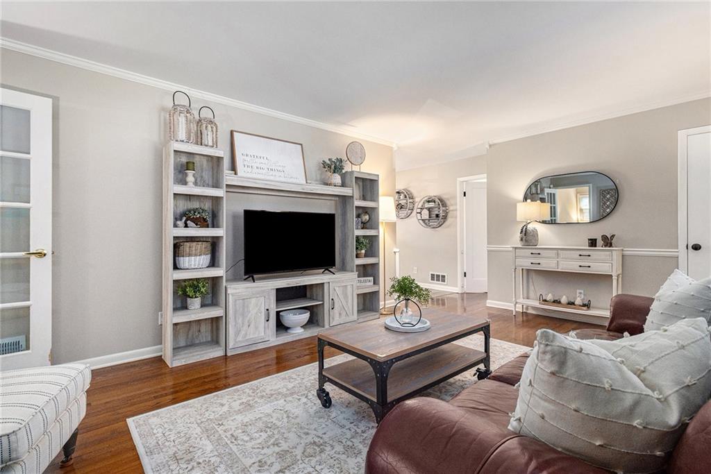 2264 Seaman Circle