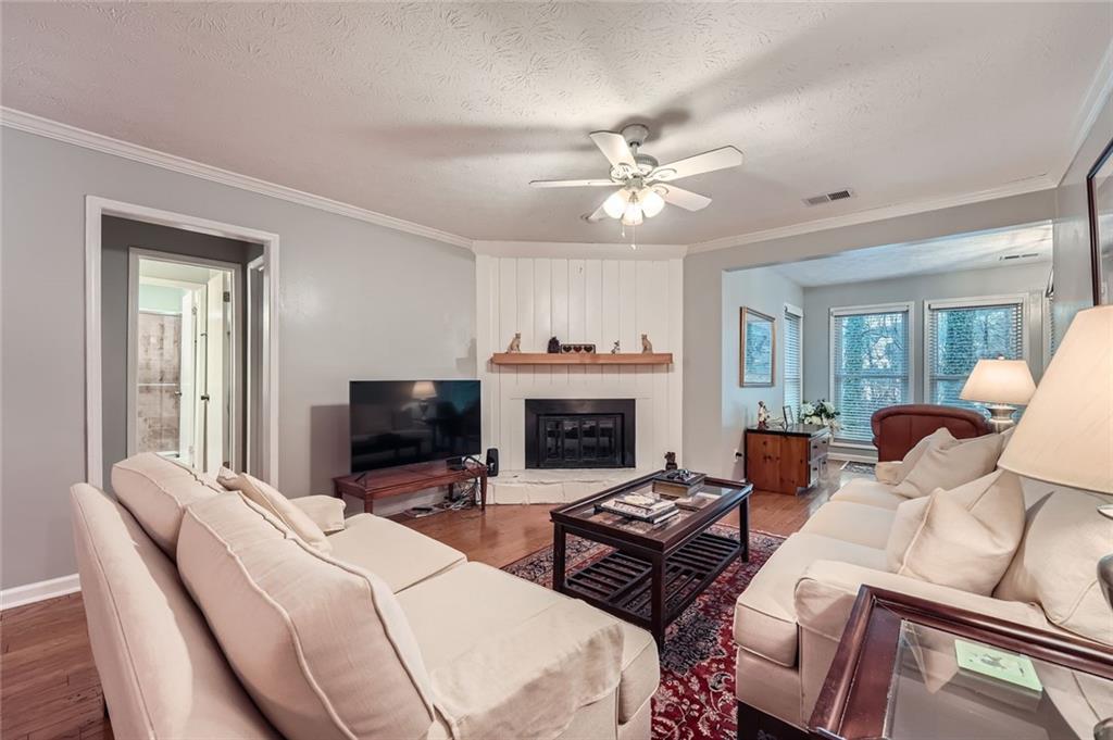 1204 Lake Pointe Circle