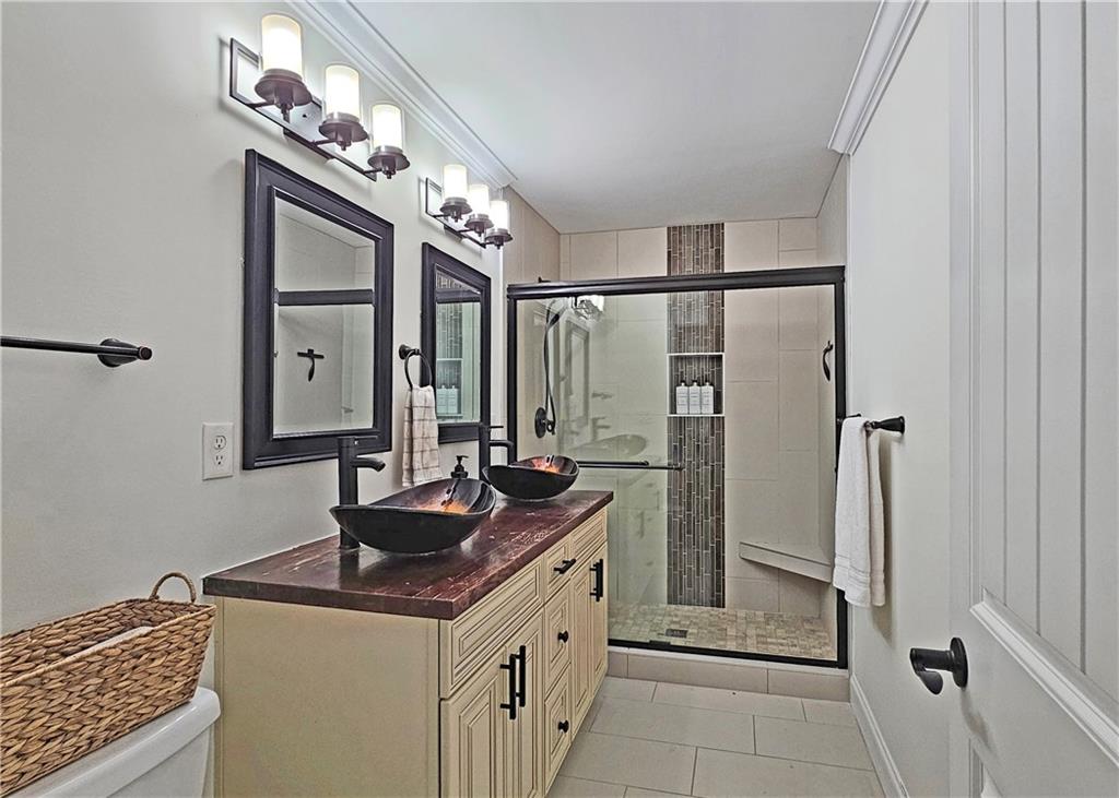 834 Frances Drive SE