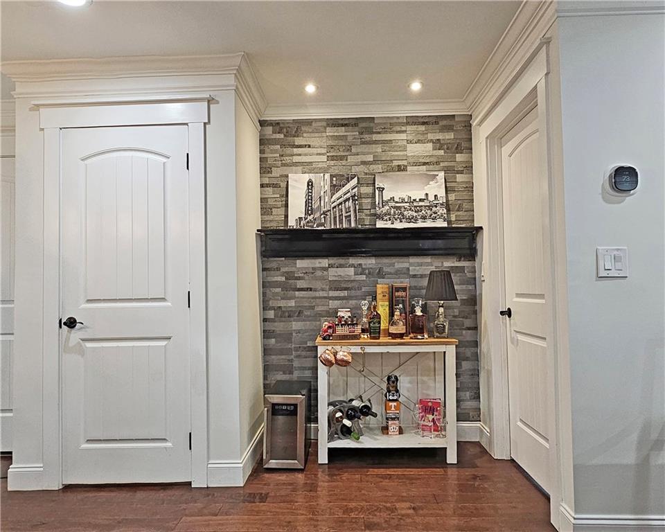 834 Frances Drive SE