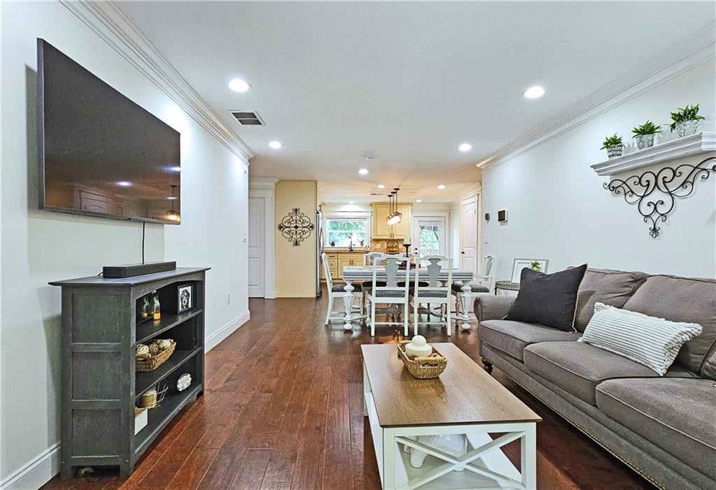 834 Frances Drive SE